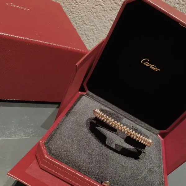 【2026】【CARTIER】ブレスレット、ファッションシンプルなスタイル