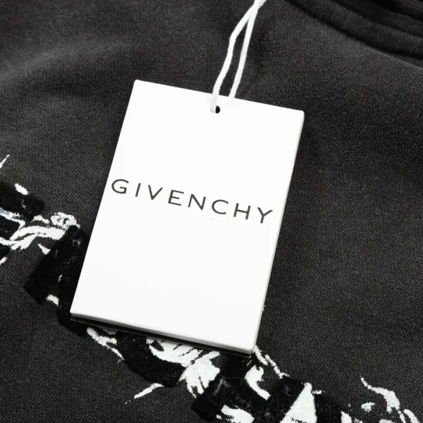 【2026】【GIVENCHY 公式旗艦店】ジバンシー 丸首の衛衣 スウェットご好評に付き再入荷! 【2026】【GIVENCHY 公式旗艦店】ジバンシー 丸首の衛衣 スウェットご好評に付き再入荷!
