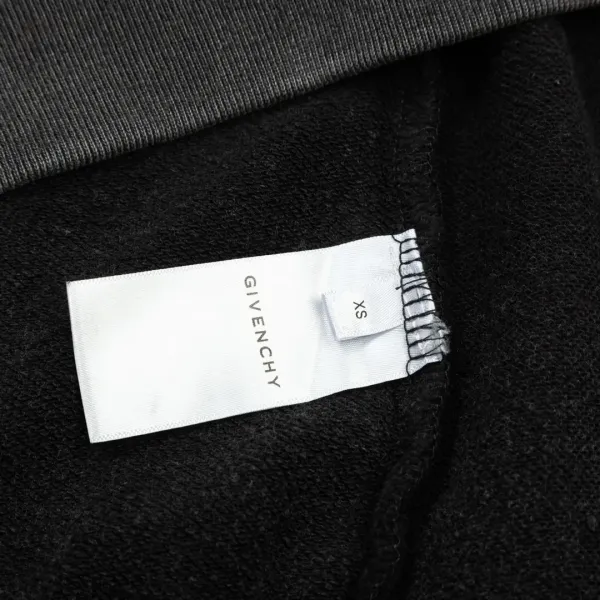 【2026】【GIVENCHY 公式旗艦店】ジバンシー 丸首の衛衣 スウェットご好評に付き再入荷! 【2026】【GIVENCHY 公式旗艦店】ジバンシー 丸首の衛衣 スウェットご好評に付き再入荷!