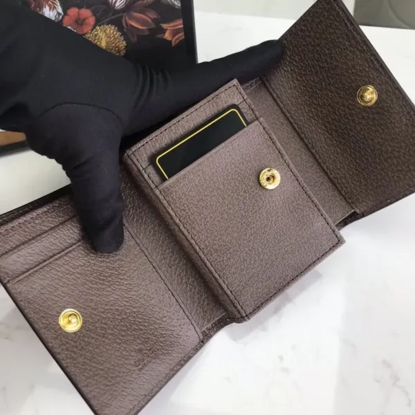 【2026】【GUCCI公式 旗艦店】グッチ 財布 当日出荷 好評に付き再入荷!12.5*10*3CM 【2026】【GUCCI公式 旗艦店】グッチ 財布 当日出荷 好評に付き再入荷!12.5*10*3CM