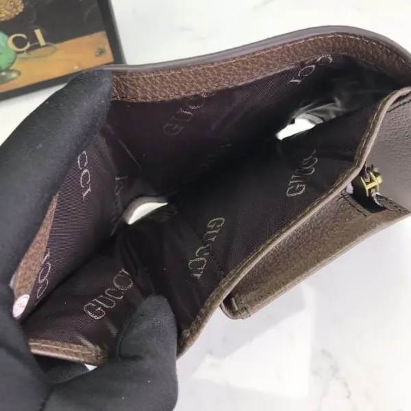 【2026】【GUCCI公式 旗艦店】グッチ 財布 当日出荷 好評に付き再入荷!12.5*10*3CM 【2026】【GUCCI公式 旗艦店】グッチ 財布 当日出荷 好評に付き再入荷!12.5*10*3CM