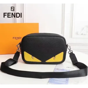 【2026】【FENDI  公式旗艦店】フェンディ クラッチバッグ当日出荷 好評に付き再入荷24*16*7CM