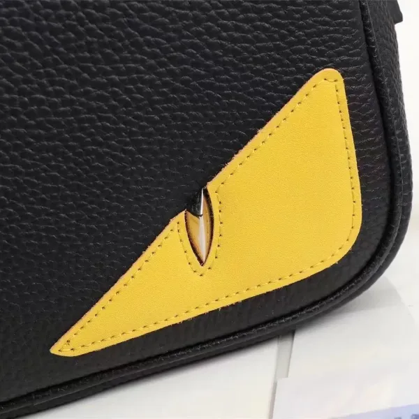 【2026】【FENDI  公式旗艦店】フェンディ クラッチバッグ当日出荷 好評に付き再入荷24*16*7CM