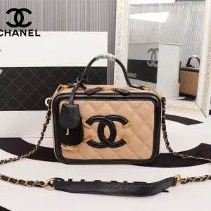 【2026】【CHANEL 公式旗艦店】シャネル 斜めがけバッグ 当日出荷好評に付き再入荷21*16*10CM 【2026】【CHANEL 公式旗艦店】シャネル 斜めがけバッグ 当日出荷好評に付き再入荷21*16*10CM
