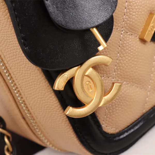 【2026】【CHANEL 公式旗艦店】シャネル  斜めがけバッグ 当日出荷好評に付き再入荷21*16*10CM