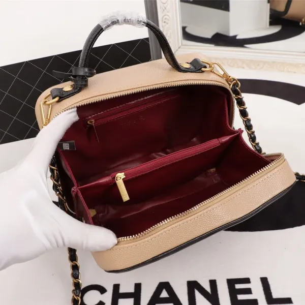 【2026】【CHANEL 公式旗艦店】シャネル  斜めがけバッグ 当日出荷好評に付き再入荷21*16*10CM
