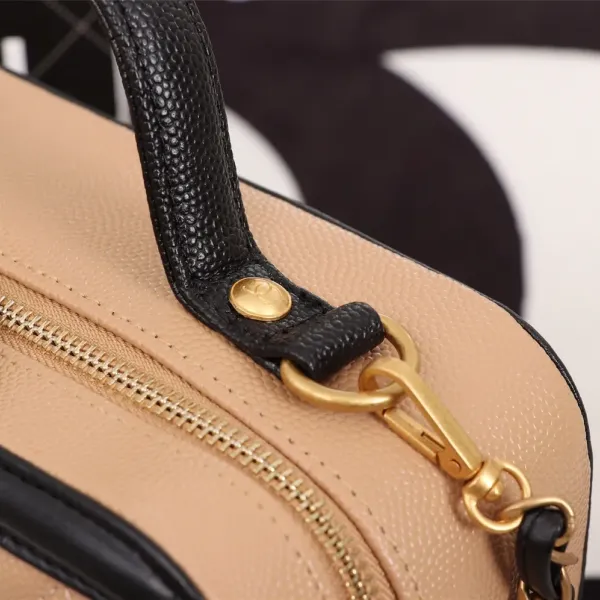 【2026】【CHANEL 公式旗艦店】シャネル  斜めがけバッグ 当日出荷好評に付き再入荷21*16*10CM