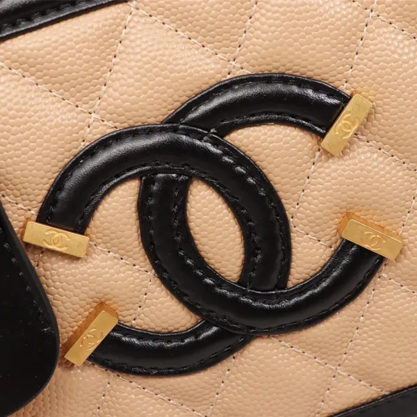 【2026】【CHANEL 公式旗艦店】シャネル  斜めがけバッグ 当日出荷好評に付き再入荷21*16*10CM