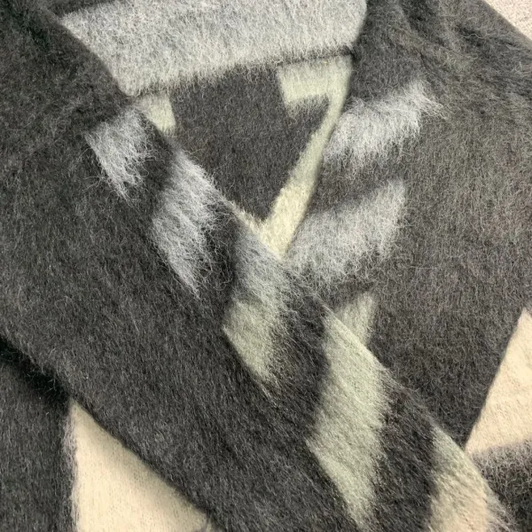 【2026】【OFF-WHITE 公式旗艦店】オフホワイト セーター好評に付き再入荷! 【2026】【OFF-WHITE 公式旗艦店】オフホワイト セーター好評に付き再入荷!