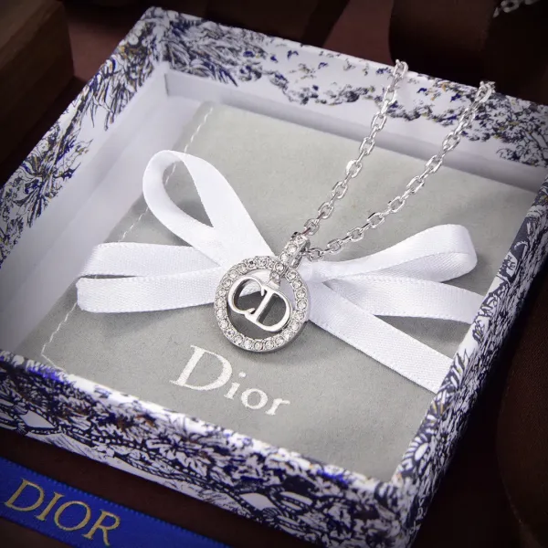 【2026】【DIOR】ネックレス、新しいネックレス万能シンプルファッションオーナメント 【2026】【DIOR】ネックレス、新しいネックレス万能シンプルファッションオーナメント