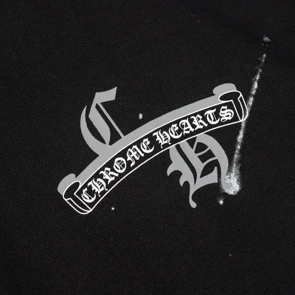 【2026】【CHROME HEARTS 公式旗艦店】クロムハーツ 丸首の衛衣 スウェットご好評に付き再入荷! 【2026】【CHROME HEARTS 公式旗艦店】クロムハーツ 丸首の衛衣 スウェットご好評に付き再入荷!