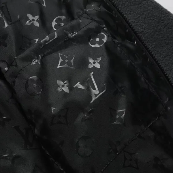 【2026】【LOUIS VUITTON 公式旗艦店】ルイヴィトン ジャケット着 好評に付き再入荷! 【2026】【LOUIS VUITTON 公式旗艦店】ルイヴィトン ジャケット着 好評に付き再入荷!