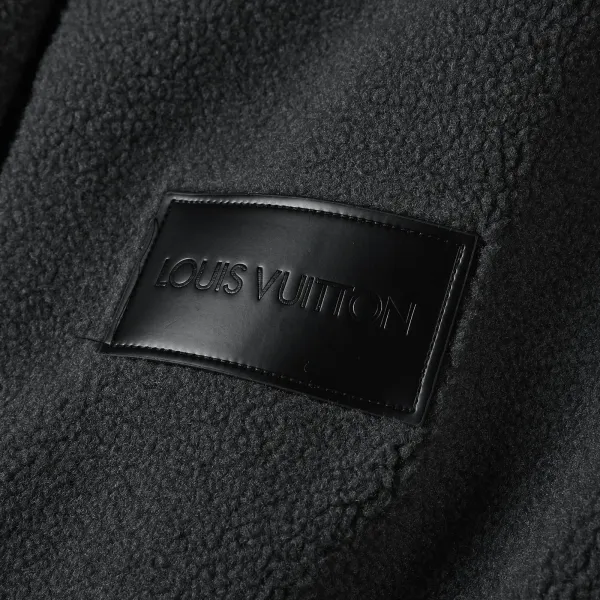 【2026】【LOUIS VUITTON 公式旗艦店】ルイヴィトン ジャケット着 好評に付き再入荷! 【2026】【LOUIS VUITTON 公式旗艦店】ルイヴィトン ジャケット着 好評に付き再入荷!