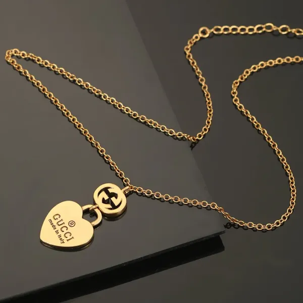 【2026】【 GUCCI】ネックレス、新しいネックレス万能シンプルファッションオーナメント 【2026】【 GUCCI】ネックレス、新しいネックレス万能シンプルファッションオーナメント