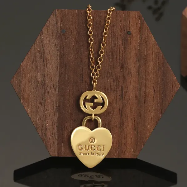【2026】【 GUCCI】ネックレス、新しいネックレス万能シンプルファッションオーナメント 【2026】【 GUCCI】ネックレス、新しいネックレス万能シンプルファッションオーナメント