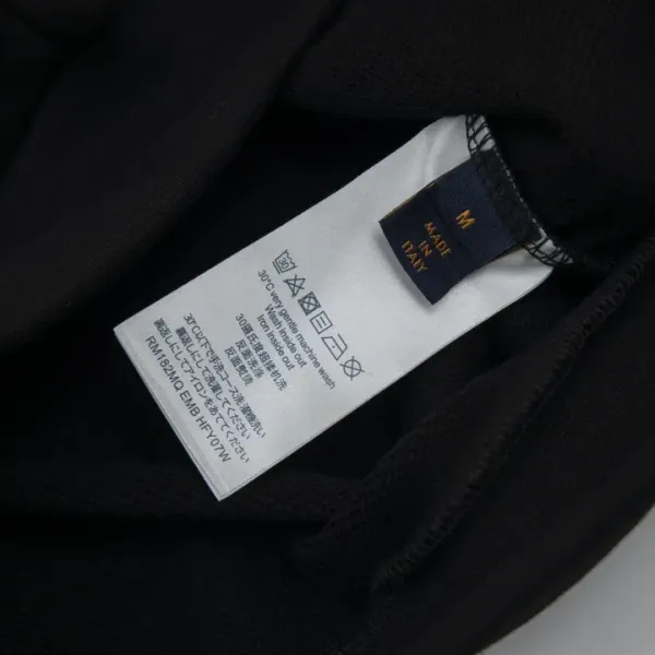 【2026】【LOUIS VUITTON 公式旗艦店】ルイヴィトン 丸首の衛衣 スウェット ご好評に付き再入荷! 【2026】【LOUIS VUITTON 公式旗艦店】ルイヴィトン 丸首の衛衣 スウェット ご好評に付き再入荷!