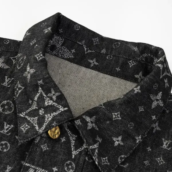 【2026】【LOUIS VUITTON 公式旗艦店】ルイヴィトン ジャケット着 好評に付き再入荷! 【2026】【LOUIS VUITTON 公式旗艦店】ルイヴィトン ジャケット着 好評に付き再入荷!