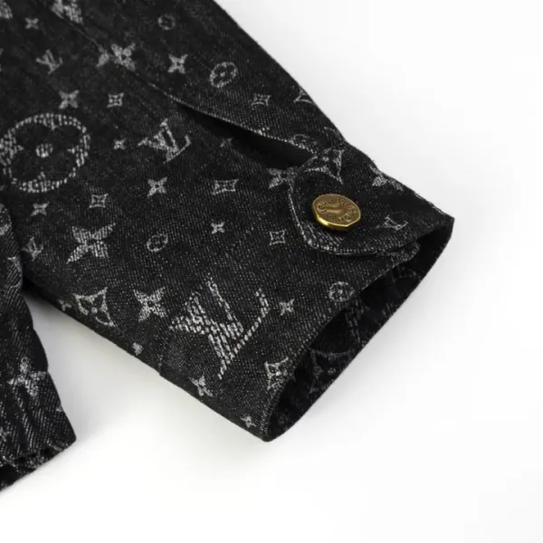 【2026】【LOUIS VUITTON 公式旗艦店】ルイヴィトン ジャケット着 好評に付き再入荷! 【2026】【LOUIS VUITTON 公式旗艦店】ルイヴィトン ジャケット着 好評に付き再入荷!