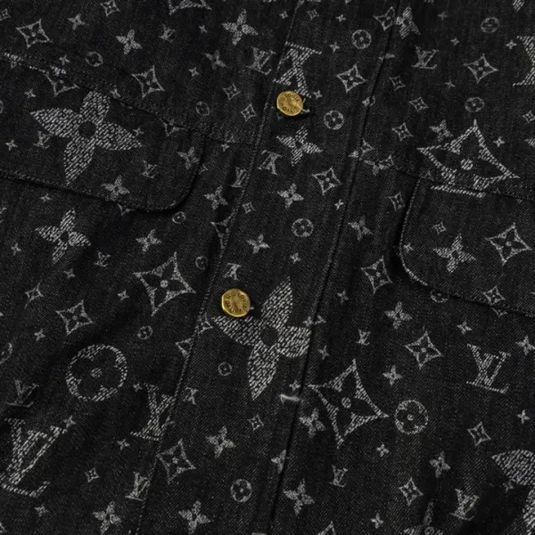 【2026】【LOUIS VUITTON 公式旗艦店】ルイヴィトン ジャケット着 好評に付き再入荷! 【2026】【LOUIS VUITTON 公式旗艦店】ルイヴィトン ジャケット着 好評に付き再入荷!