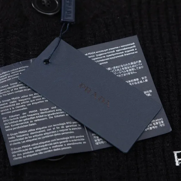 【2026】【PRADA 公式旗艦店】プラダ セーター好評に付き再入荷! 【2026】【PRADA 公式旗艦店】プラダ セーター好評に付き再入荷!