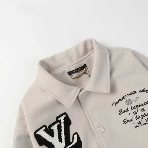 【2026】【LOUIS VUITTON 公式旗艦店】ルイヴィトン ジャケット着 好評に付き再入荷! 【2026】【LOUIS VUITTON 公式旗艦店】ルイヴィトン ジャケット着 好評に付き再入荷!