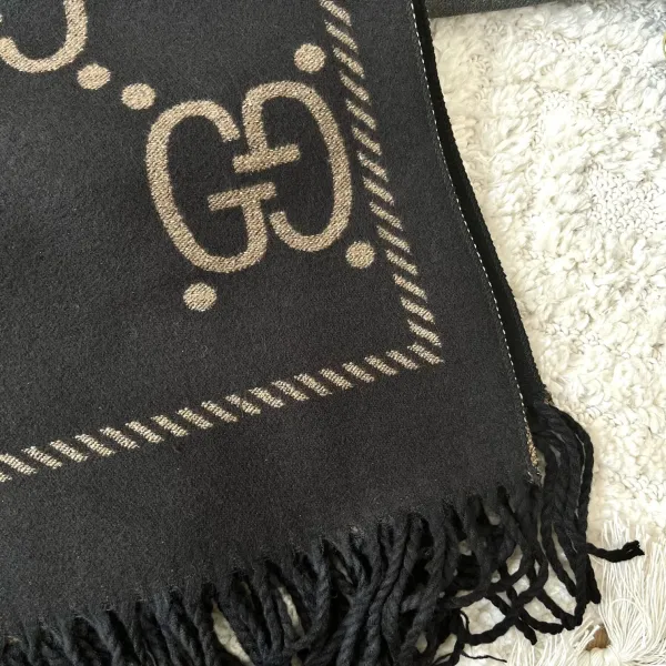 【2026】【GUCCI グッチ】スカーフ70*180CM 【2026】【GUCCI グッチ】スカーフ70*180CM