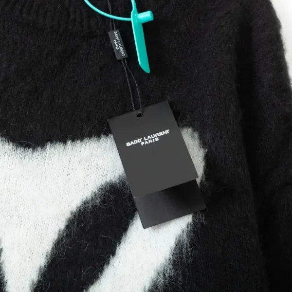 【2026】【SAINT LAURENT  公式旗艦店】サンローラン  セーター好評に付き再入荷！