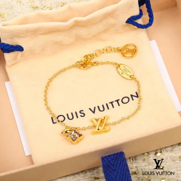 【2026】【 LOUIS VUITTON】ブレスレット、ファッションシンプルなスタイル 【2026】【 LOUIS VUITTON】ブレスレット、ファッションシンプルなスタイル