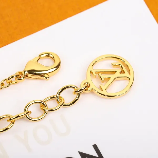 【2026】【 LOUIS VUITTON】ブレスレット、ファッションシンプルなスタイル 【2026】【 LOUIS VUITTON】ブレスレット、ファッションシンプルなスタイル