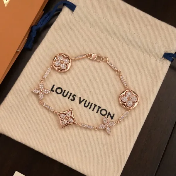 【2026】LV【 LOUIS VUITTON】ブレスレット、ファッションシンプルなスタイル 【2026】LV【 LOUIS VUITTON】ブレスレット、ファッションシンプルなスタイル