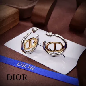 【2026】【DIOR】ディオール ファッションスタイルのイヤリング 【2026】【DIOR】ディオール ファッションスタイルのイヤリング
