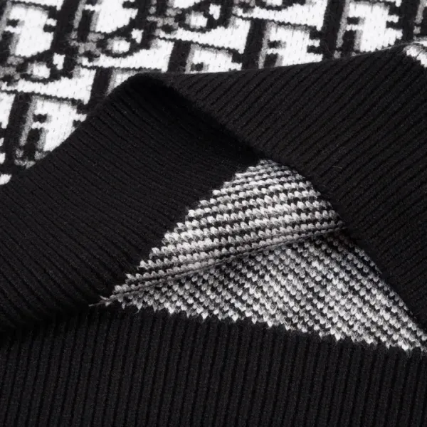 【2026】【DIOR 公式旗艦店】ディオール  セーター好評に付き再入荷！