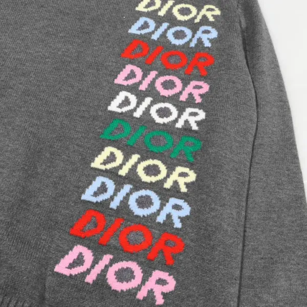 【2026】【DIOR 公式旗艦店】ディオール セーター好評に付き再入荷! 【2026】【DIOR 公式旗艦店】ディオール セーター好評に付き再入荷!