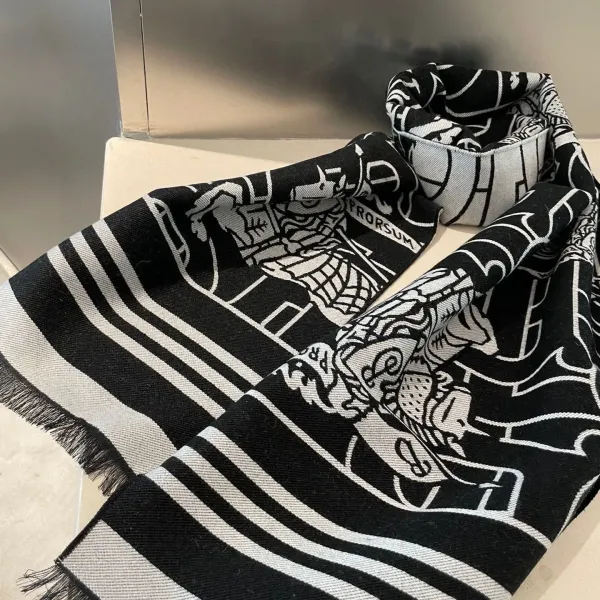 【2026】【BURBERRY バーバリー】スカーフ33*188CM 【2026】【BURBERRY バーバリー】スカーフ33*188CM
