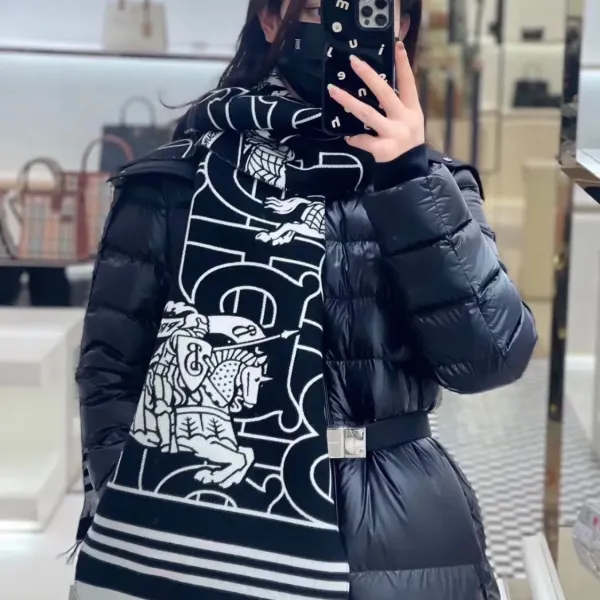 【2026】【BURBERRY バーバリー】スカーフ33*188CM 【2026】【BURBERRY バーバリー】スカーフ33*188CM