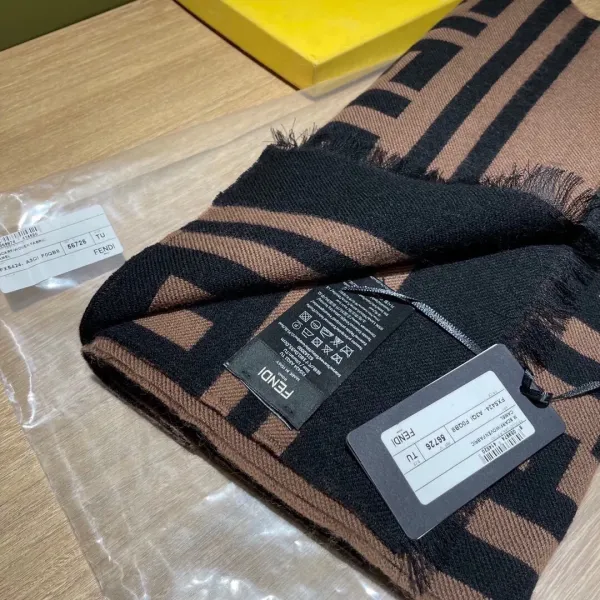 【2026】【FENDI フェンディ】スカーフ35*180CM 【2026】【FENDI フェンディ】スカーフ35*180CM