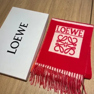 【2026】【LOEWE ロエベ】スカーフ20*200CM 【2026】【LOEWE ロエベ】スカーフ20*200CM