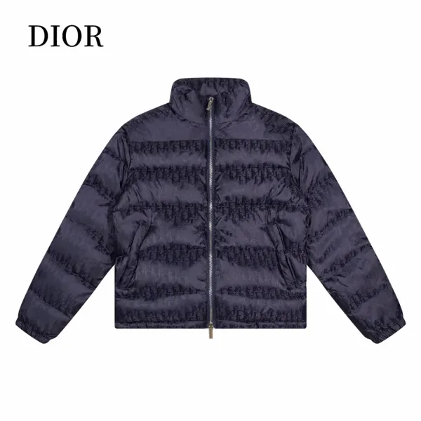 【2026】【DIOR 公式旗艦店】ディオール ダウンジャケット好評に付き再入荷! 【2026】【DIOR 公式旗艦店】ディオール ダウンジャケット好評に付き再入荷!