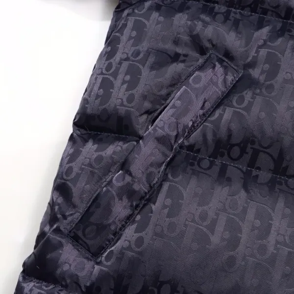 【2026】【DIOR 公式旗艦店】ディオール ダウンジャケット好評に付き再入荷! 【2026】【DIOR 公式旗艦店】ディオール ダウンジャケット好評に付き再入荷!
