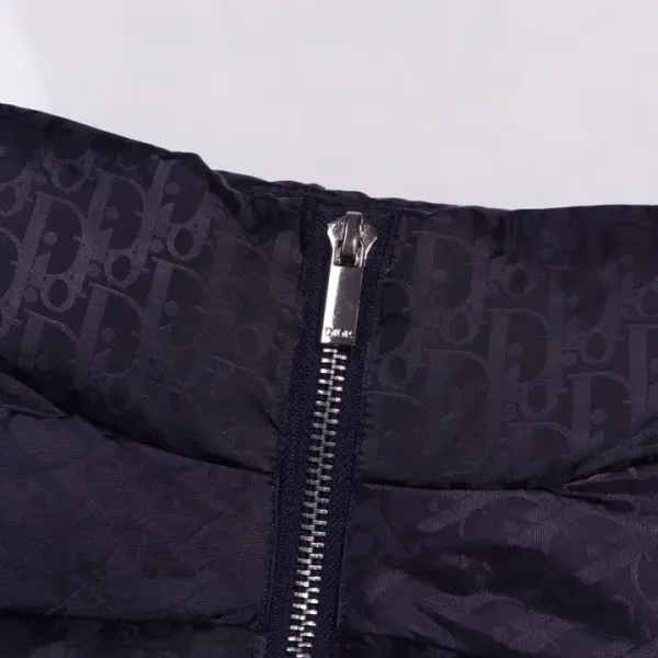 【2026】【DIOR 公式旗艦店】ディオール ダウンジャケット好評に付き再入荷! 【2026】【DIOR 公式旗艦店】ディオール ダウンジャケット好評に付き再入荷!