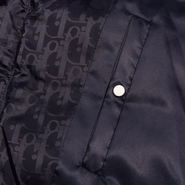 【2026】【DIOR 公式旗艦店】ディオール ダウンジャケット好評に付き再入荷! 【2026】【DIOR 公式旗艦店】ディオール ダウンジャケット好評に付き再入荷!