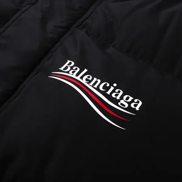 【2026】【人気 BALENCIAGA】 バレンシアガ ダウンベスト 【2026】【人気 BALENCIAGA】 バレンシアガ ダウンベスト