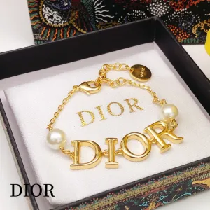 【2026】【DIOR】ブレスレット、ファッションシンプルなスタイル 【2026】【DIOR】ブレスレット、ファッションシンプルなスタイル