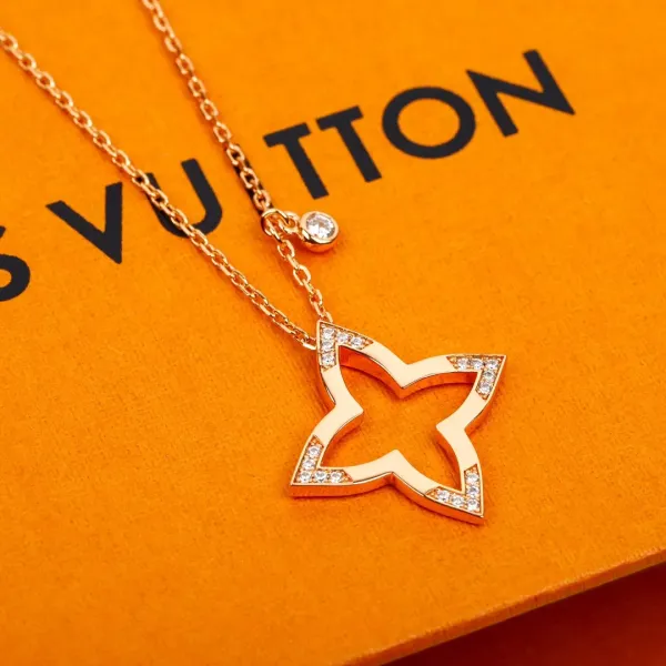 【2026】LV(LOUIS VUITTON)ネックレス、新しいネックレス万能シンプルファッションオーナメント 【2026】LV(LOUIS VUITTON)ネックレス、新しいネックレス万能シンプルファッションオーナメント