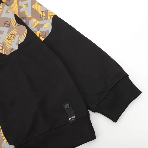 【2026】【FENDI  公式旗艦店】フェンディ丸首の衛衣 スウェット ご好評に付き再入荷！