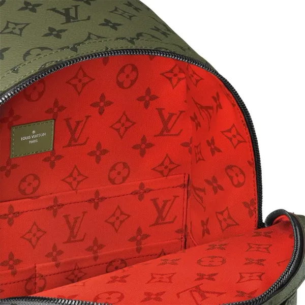 【2026】Louis Vuitton 【存在感抜群☆国内発】LV ディスカバリーバックパック PM M46802 29 x 38 x 20 cm 【2026】Louis Vuitton 【存在感抜群☆国内発】LV ディスカバリーバックパック PM M46802 29 x 38 x 20 cm