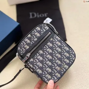 【2026】DIOR★オブリーク ジャカード ショルダーバッグ 18*15*5cm 【2026】DIOR★オブリーク ジャカード ショルダーバッグ 18*15*5cm