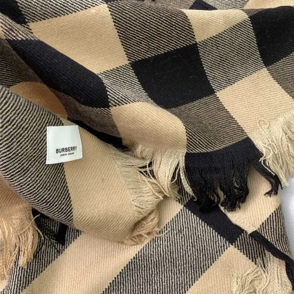 【2026】【BURBERRY バーバリー】オートクチュール ファッション トランジショナル カラー ロング ビアード スカーフ35*240CM 【2026】【BURBERRY バーバリー】オートクチュール ファッション トランジショナル カラー ロング ビアード スカーフ35*240CM