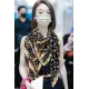【2026】【LV Louis Vuitton ルイ·ヴィトン】オートクチュール ファッション トランジショナル カラー ロング ビアード スカーフ140*140CM 【2026】【LV Louis Vuitton ルイ·ヴィトン】オートクチュール ファッション トランジショナル カラー ロング ビアード スカーフ140*140CM