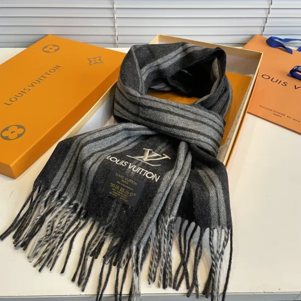 【2026】【LV LOUIS VUITTON ルイ·ヴィトン】 スカーフ32*180cm 【2026】【LV LOUIS VUITTON ルイ·ヴィトン】 スカーフ32*180cm